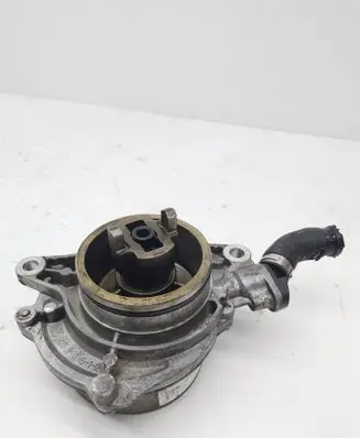 BMW X5 E70 Vacuum pump
