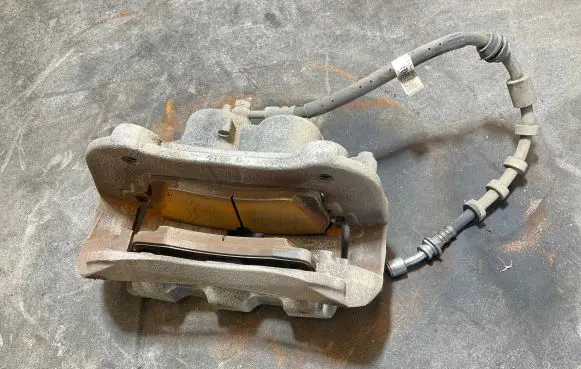 Land Rover Evoque II Front brake caliper