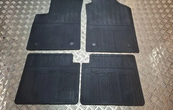 Fiat 500 Car floor mat set S25099829 50927864
