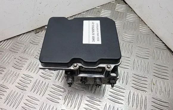 BMW 5 E60 E61 ABS Pump 6769703 34516769703