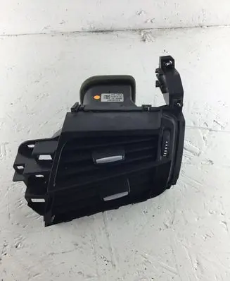 BMW X5 F15 Dashboard side air vent grill/cover trim 925265007 8B9099797 0867807