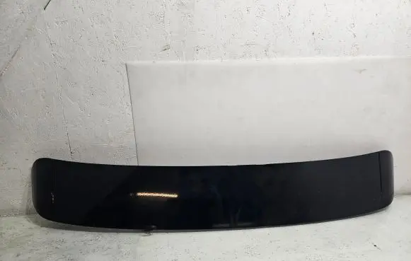 Tailgate/trunk spoiler