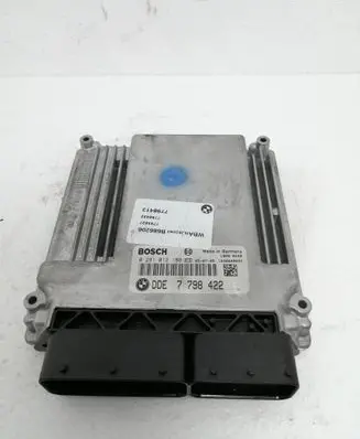 BMW 5 E60 E61 Engine control unit/module DDE7798422 0281012190