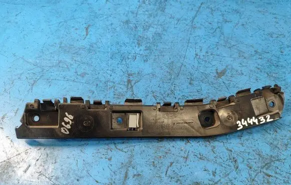 Ford Escape III Rear bumper mounting bracket GJ5417E850AB