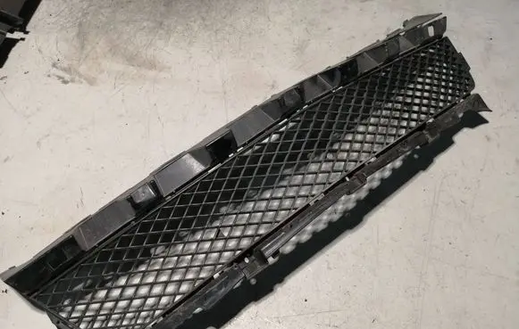 Mercedes-Benz SLK R172 Front bumper lower grill A1728851523