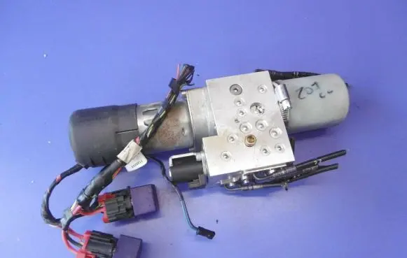 Peugeot 207 Convertible roof hydraulic pump 9688506780