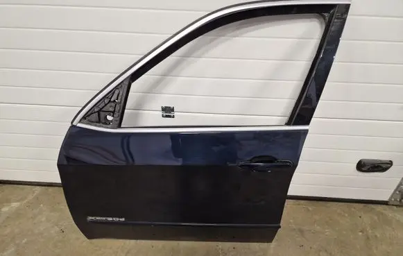 BMW X5 E70 Front door 7211423