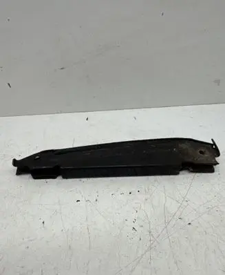 Mercedes-Benz B W245 Front bumper mounting bracket A1698850414