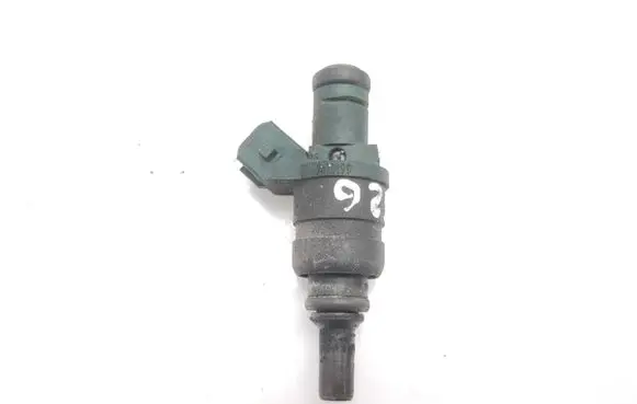 Volvo S40, V40 Fuel injector 9470199