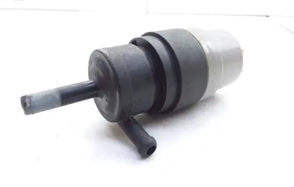Audi 100 S4 C4 Windscreen/windshield washer pump 431955651