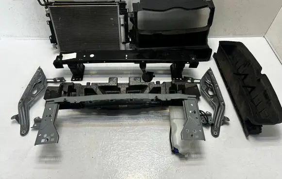 Renault Twingo III Radiator support slam panel A4538203801