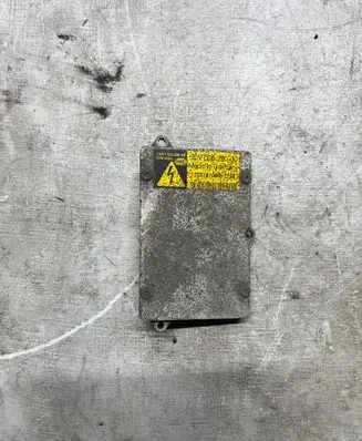 Mercedes-Benz E W211 Headlight ballast module Xenon 5DV00829000
