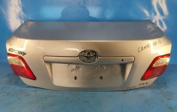 Toyota Camry Tailgate/trunk/boot lid 6440106280