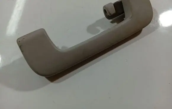 Audi A6 S6 C6 4F Front interior roof grab handle 8P0857607C
