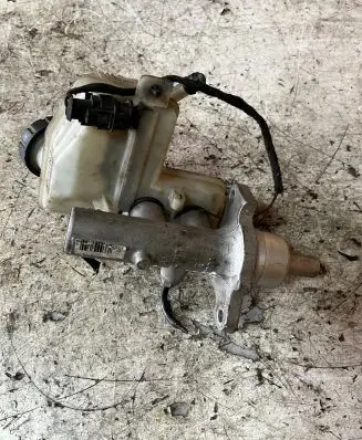 Opel Astra H Master brake cylinder 32067277B