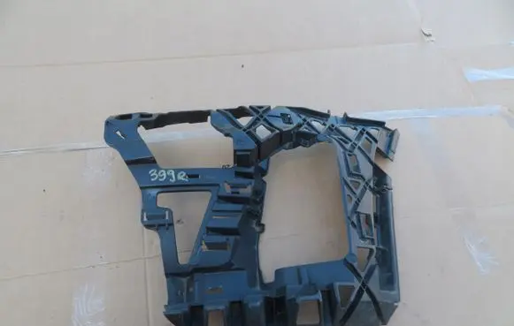 Volkswagen Golf VII Front bumper mounting bracket 5G0807723A