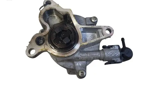 Renault Koleos I Vacuum pump 8200796080