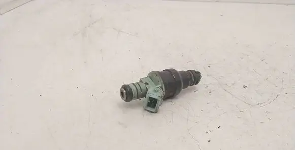 BMW 5 E39 Fuel injector 0280150415