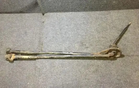 Gear shift rod