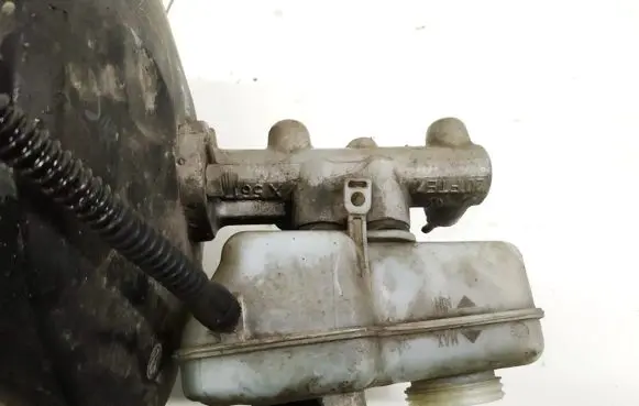 Skoda Fabia Mk2 (5J) Master brake cylinder