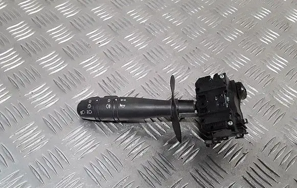 Dacia Duster Light switch 