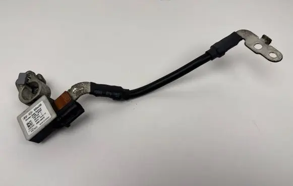 Hyundai i30 Negative earth cable (battery) 37180A6000