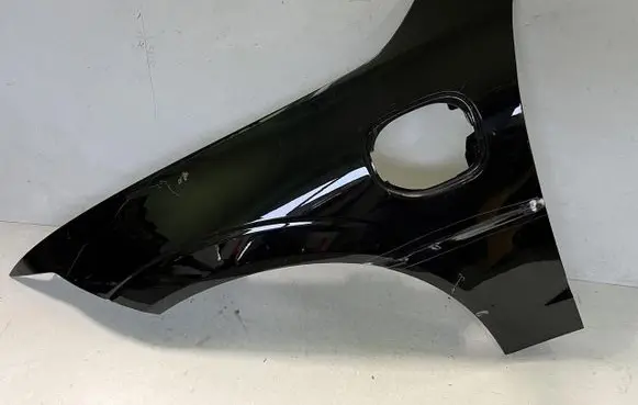 Volvo S90, V90 Fender