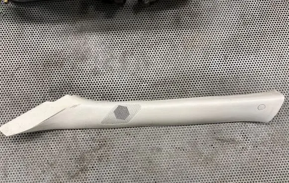 Iveco Daily 6th gen (A) pillar trim 5801546056 5801546054