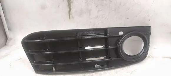 Audi A4 S4 B8 8K Front fog light trim/grill 8K0807682A