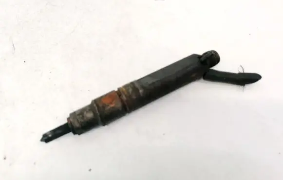 Audi A6 S6 C4 4A Fuel injector 046130201B