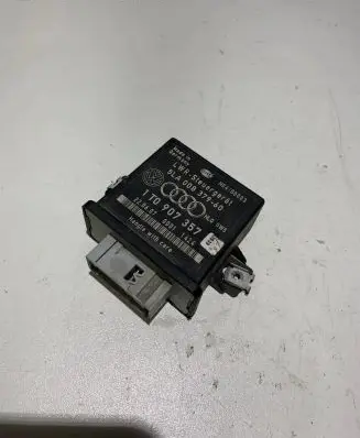 Skoda Octavia Mk2 (1Z) Light module LCM 1T0907357 H04S0003 5LA00837960