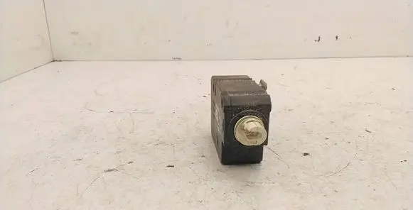 BMW 7 E38 Fuel tank cap lock 40620433 8352168
