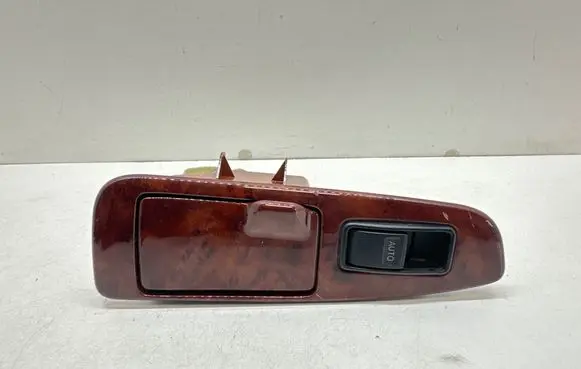 Toyota Crown S180 Electric window control switch 