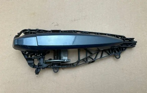 BMW 2 F46 Front door exterior handle 7401212