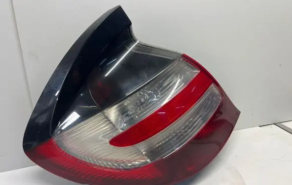 Mercedes-Benz C W203 Rear/tail lights A2038202564