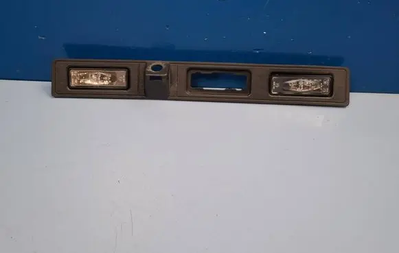 Opel Mokka B Number plate light 9834715780 50R19339