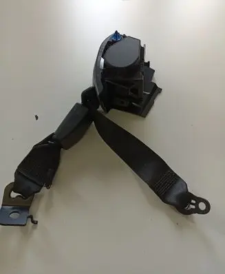 BMW 4 F32 F33 Rear seatbelt buckle 7266352 619636700D
