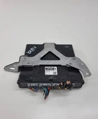 Toyota Yaris Engine control unit/module 899810D161
