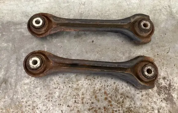 Mercedes-Benz C W203 Front control arm