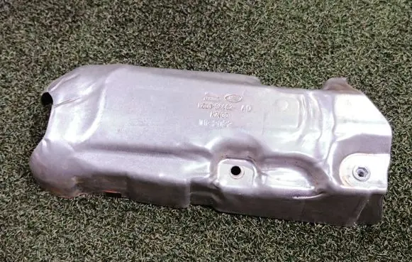 Land Rover Defender Exhaust heat shield K6D39A462AD