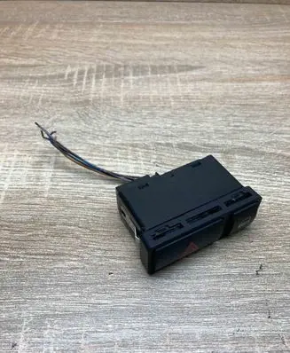 BMW X5 E53 Hazard light switch 8368920 WITHPLUG