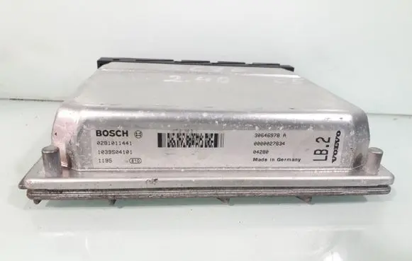 Volvo XC70 Engine control unit/module 0281011441 1039S04101