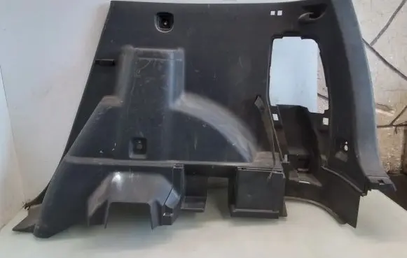 Toyota Corolla Verso E121 Trunk/boot side trim panel 647300F10