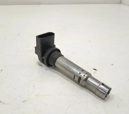 Volkswagen Touran I High voltage ignition coil 6905715