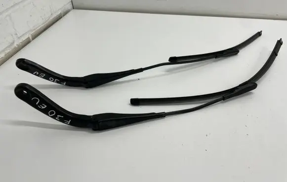 BMW 3 F30 F35 F31 Front wiper blade arm 7260469 7260474