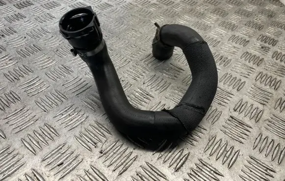 Mini One - Cooper Coupe R56 Engine coolant pipe/hose CSF15772