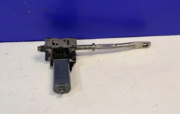 Jaguar XF X260 Seat adjustment motor 984686105