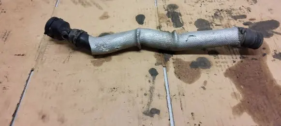 Volkswagen PASSAT B6 Engine coolant pipe/hose NW160NW04