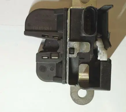Volkswagen Touran I Tailgate/trunk/boot lock/catch/latch 1T0827505J