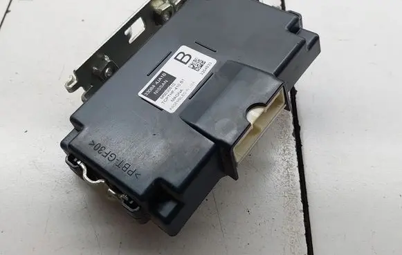 Nissan Navara D23 Gearbox control unit/module 330844JA1B M0030510